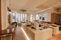 Leli Villa Designer · Vacation Apartment - Aamiainen