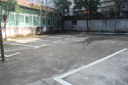 Qingyuege Hotel (Zixi Bus Station) Отели рядом со станцией Zixi Railway Station