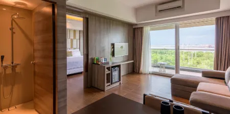 The Crystal Luxury Bay Resort Nusa Dua