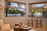 Under the Tree·Sawana CAHWAM Seaview Homestay (Sanya West Island) - 4-Star