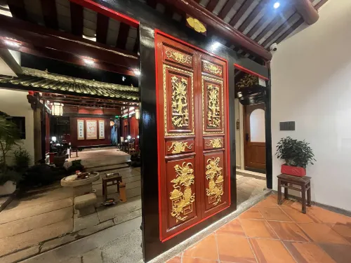 Chaozhou Meixiangju Chinese Inn (Paifang Street Ancient City)