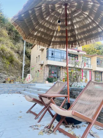 Yuexi Dajian Xiaoyuan Отели рядом с достопримечательностью «Miaodao Mountain»