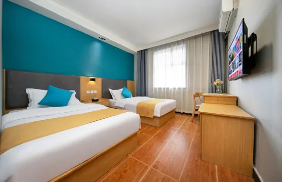 宜朵酒店（濱河公園龍山路店）