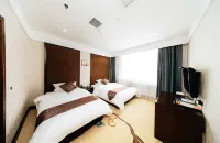 Yichun Hongdu Hotel - parking