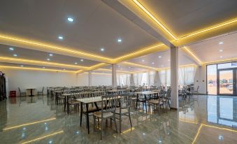 Zhongwei Shapotou Chengcheng Desert Camping