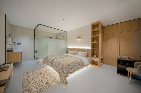 Yining City White Love Lane to Homestay (Liuxing Street Branch)