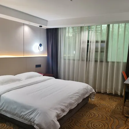 Jialing Bandao Hotel