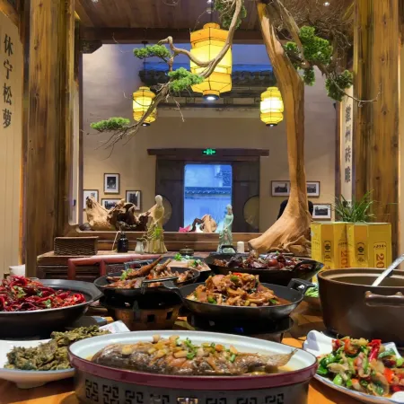 Xidi Wulu · Huizhou-Style Courtyard Leisure Homestay