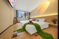 Totoro Elf Hotel (Kunming Old Street Nanping Street Branch)