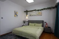 Xuzhou Huajian Homestay (Xingshanzi Subway Station)