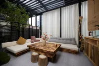 Panda hotel Hotels in Santai County