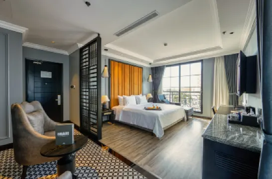 Hotel DMelin Hotels near شاطئ فرونت (Front Beach)