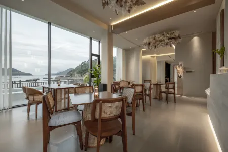 Qiying Shijian Sea Resort Seaview Homestay (Ningbo Xiangshan Shipu Branch) Отели рядом с достопримечательностью «Huangcheng Beach»