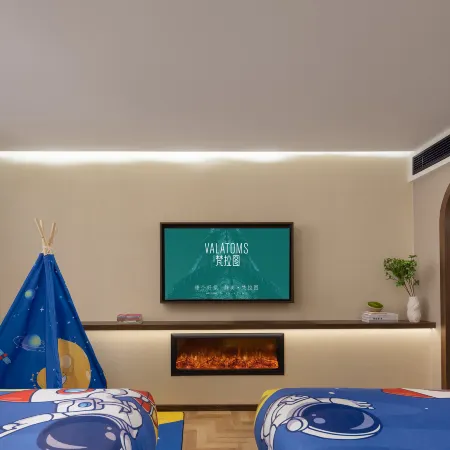 VALATOMS Hotel