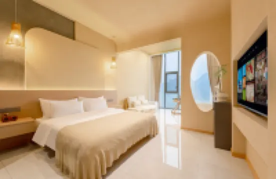 Yunxi Waterfall Viewing Cliffside Homestay, Guanling