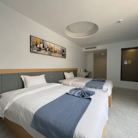 Xuan Han Qingqing Chujian Theme Hotel