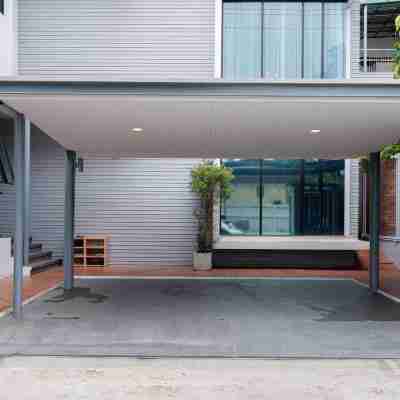 曼谷市中心七臥室獨棟泳池別墅 Hotel Exterior