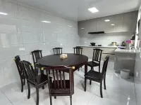 Huguan Phoenix Villa Cave-themed Homestay