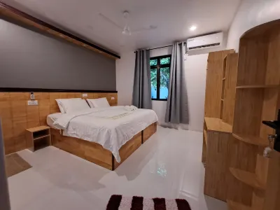 Rayva inn Hotels in 