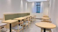 7Days Inn Hotel (Dianjiang County Nanyang Road)