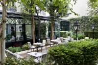 Hôtel Lord Byron Hôtels à : Paris