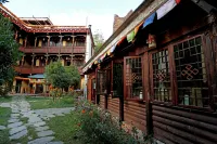 Shangmo Culture Theme Hotel - balcony