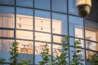 和光青年（上海光大會展中心漕寶路地鐵站店）