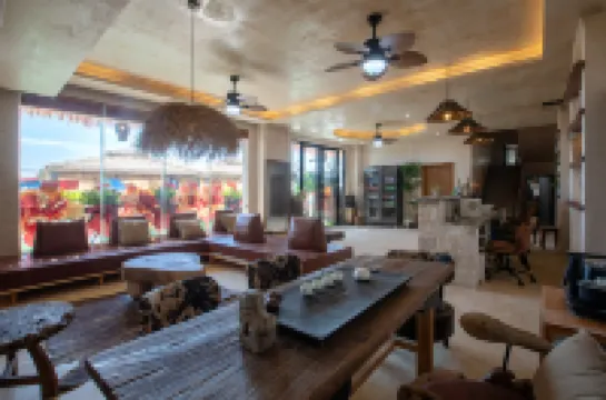 Muyu Seaview Boutique Homestay (Weizhou Island Dishui Danping Shop)