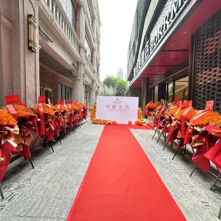 Borrman Hotel (Nanning Chaoyang Baisheng Pedestrian Street Plaza Third Street Two Lane Branch)