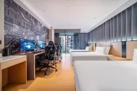 ReMAX Remai Planet E-Sports Hotel (Raffles Bund)