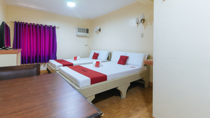 RedDoorz @ Golden Victory Hotel Mabalacat Pampanga Hotele w: Mabalacat
