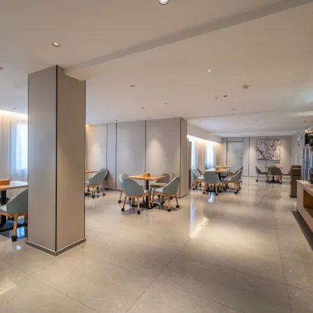 Urba Hotel (Ganzhou Bubugao Center Yugutai Branch)
