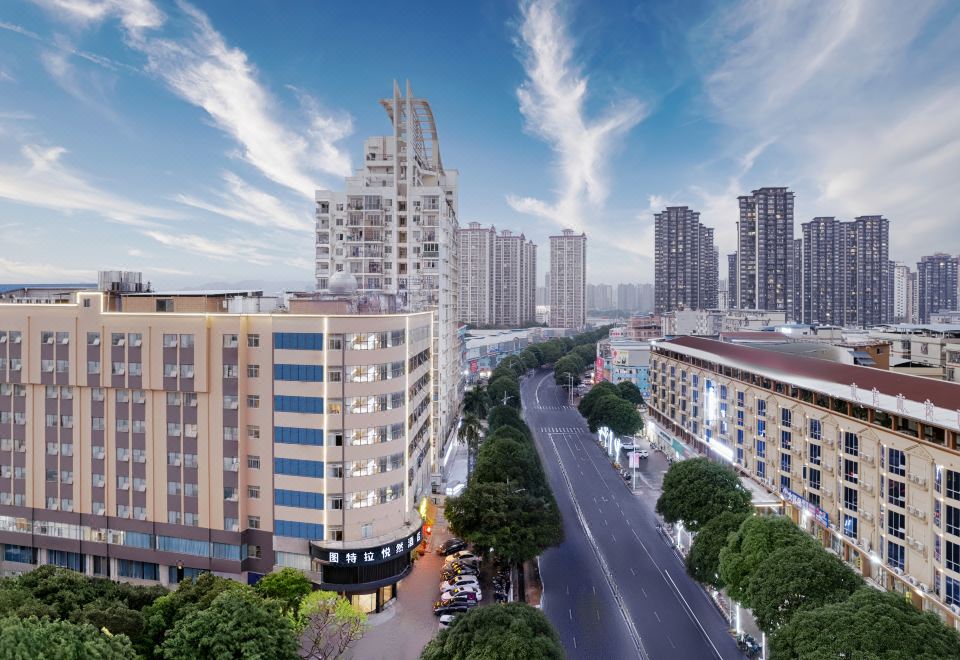 hotel overview picture