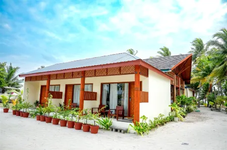 Rattehi Inn at Rakeedhoo Отели в г. Rakeedhoo