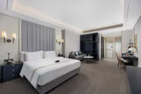 XANA Deluxe Shenyang Government Taoxian International Airport Hotel