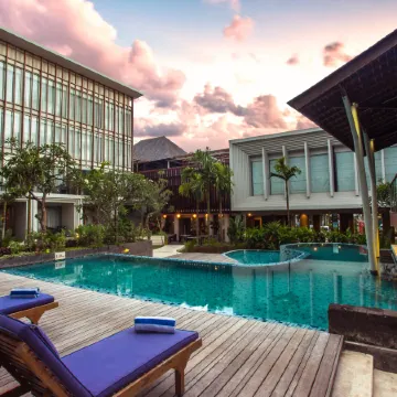 The Lerina Hotel Nusa Dua Отели рядом с достопримечательностью «Коллекция Бали»