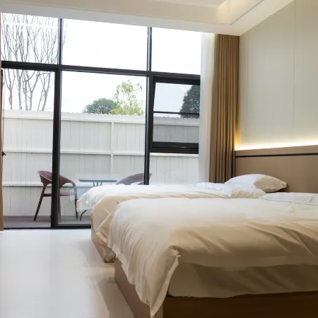 Zigong Qingtian Garden Homestay (Zhonghua Colored Lantern Grand World)