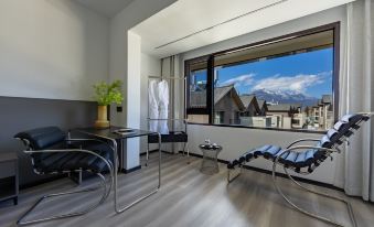 Ulysses Snow Mountain View Holiday Villa (Shuhe Ancient Town Store)