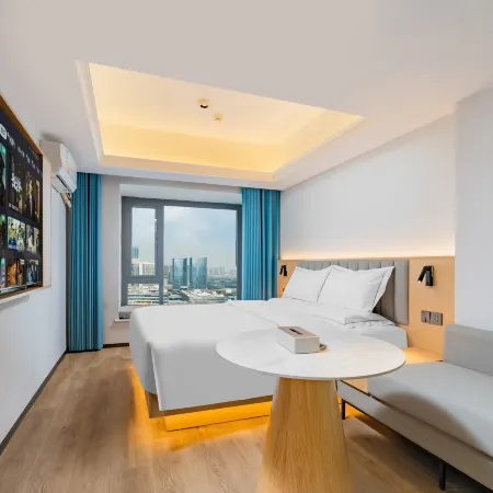 Haoke Collection Hotel (Chengdu East Railway Station West Square)