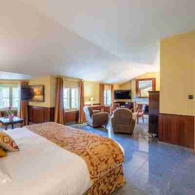 Demeures & Châteaux - Hôtel Greuze & Spa Tournus Rooms