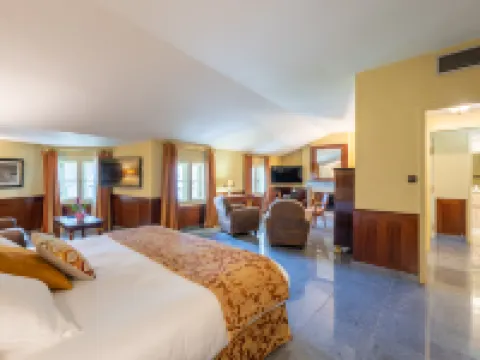 Demeures & Châteaux - Hôtel Greuze & Spa Tournus Hotels in Tournus