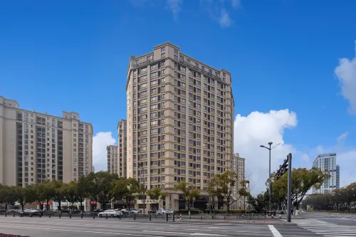 Wutong pomelo hotel (jiaxing nanhu huafu eight hundred companion store）