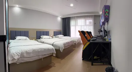 Feichi E-Sports Hotel (Liming Building) Отели рядом с достопримечательностью «Camel Spring»