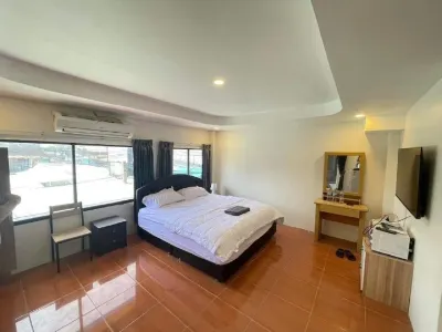 The Sports Lounge Hotels near Tree Town Pattaya NightMarket