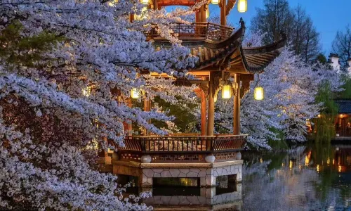 Seclusive Mengxi Garden
