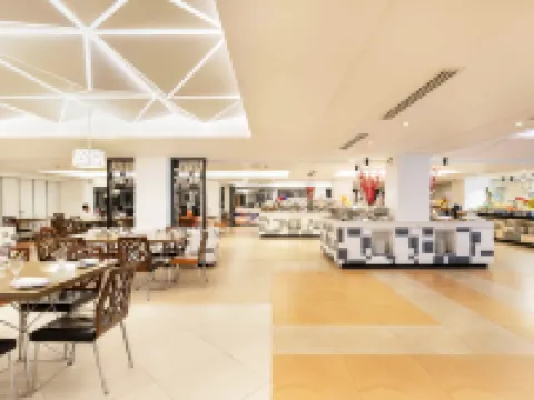 Dhaka Regency Hotel & Resort Limited โรงแรมในธากา