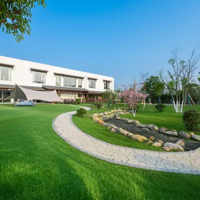 Suzhou Haoguyuan・Harmonious Zen・Japanese Courtyard Homestay (Wind Chime Valley) Hotels near Taihu Huahai Zhuti Dujia Amusement Park