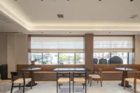 Floral Hotel·Find peace Hotel(Jingdezhen Sanbao Road Store)