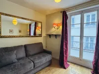 Vintage studio 150m to Notre Dame Hotels near الحي السادس - سان جرمان - لوكسمبورغ