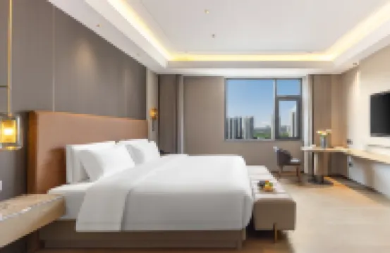 Jinghong Yunduolan Koi Garden & Pool Hotel